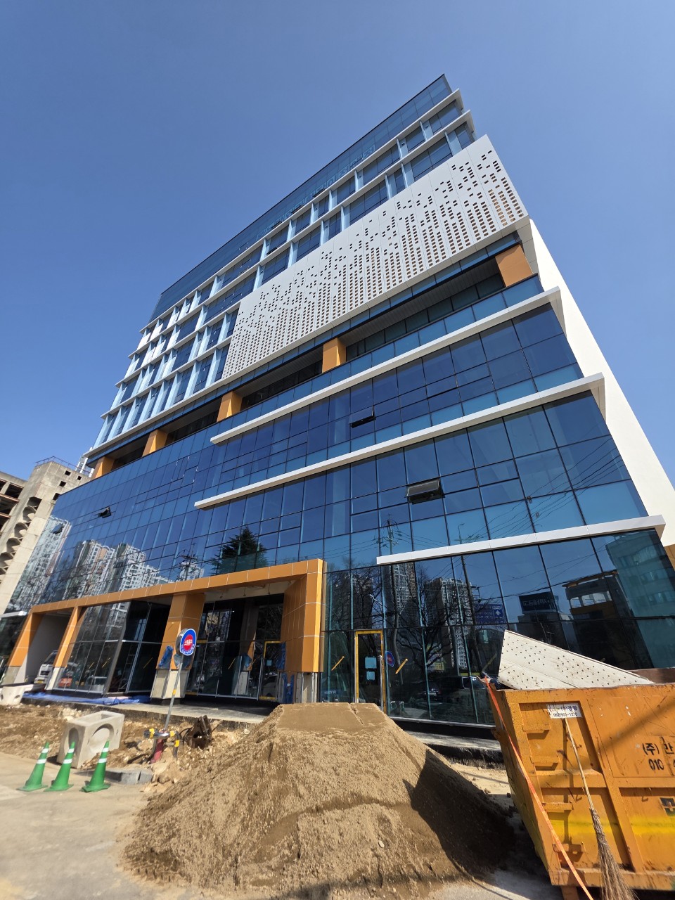 260304 농성동 칸세르타워 합동동정회의.jpg